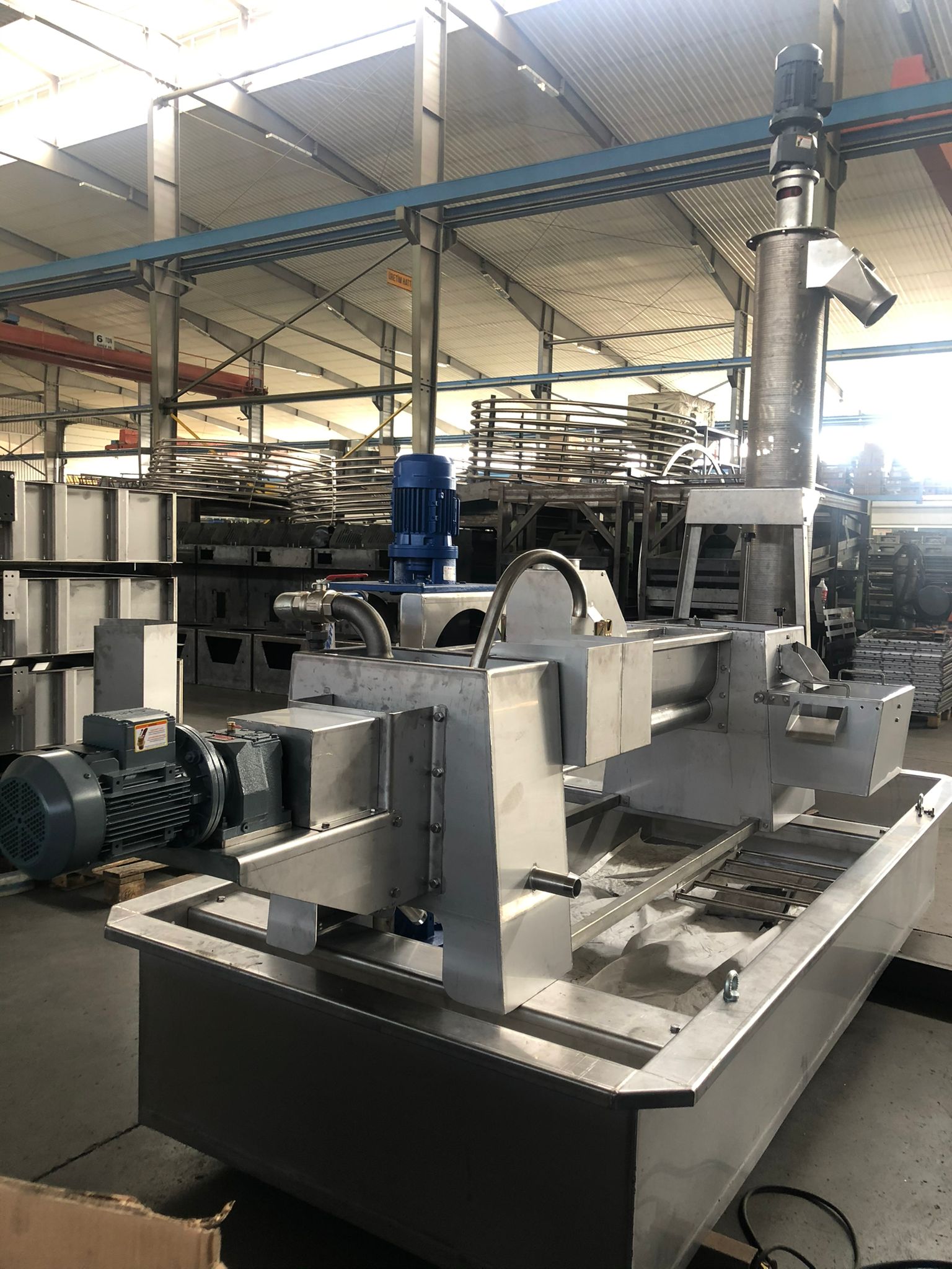 Stone and metal separation system